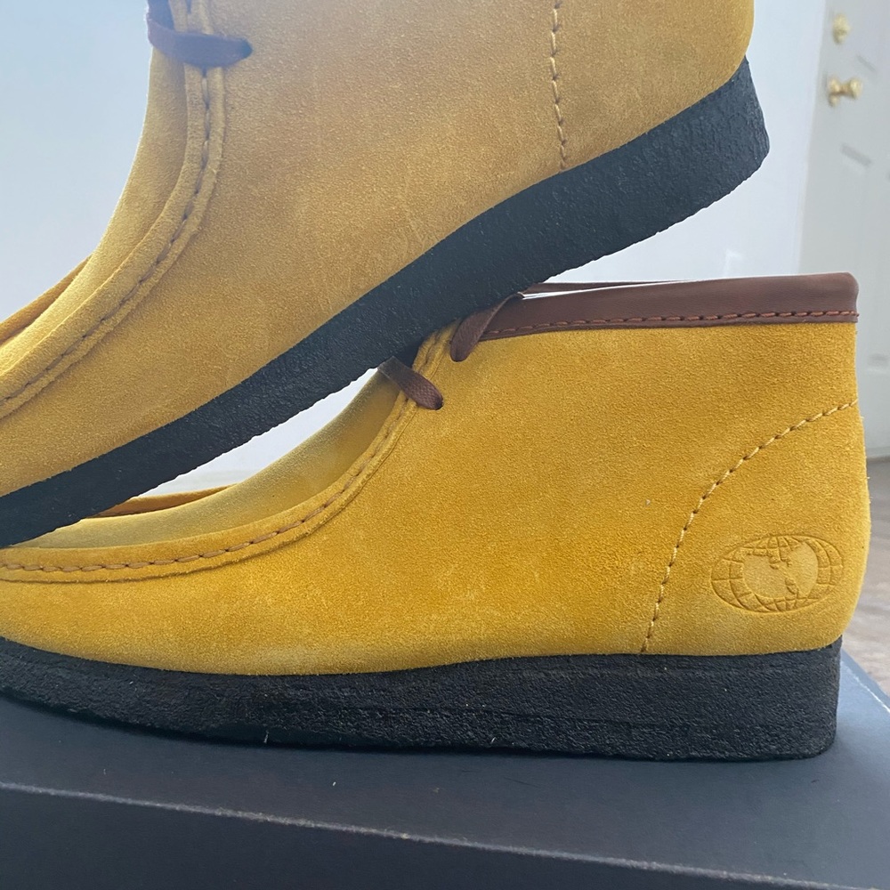 Clark Wallabees Wu Tang size 10